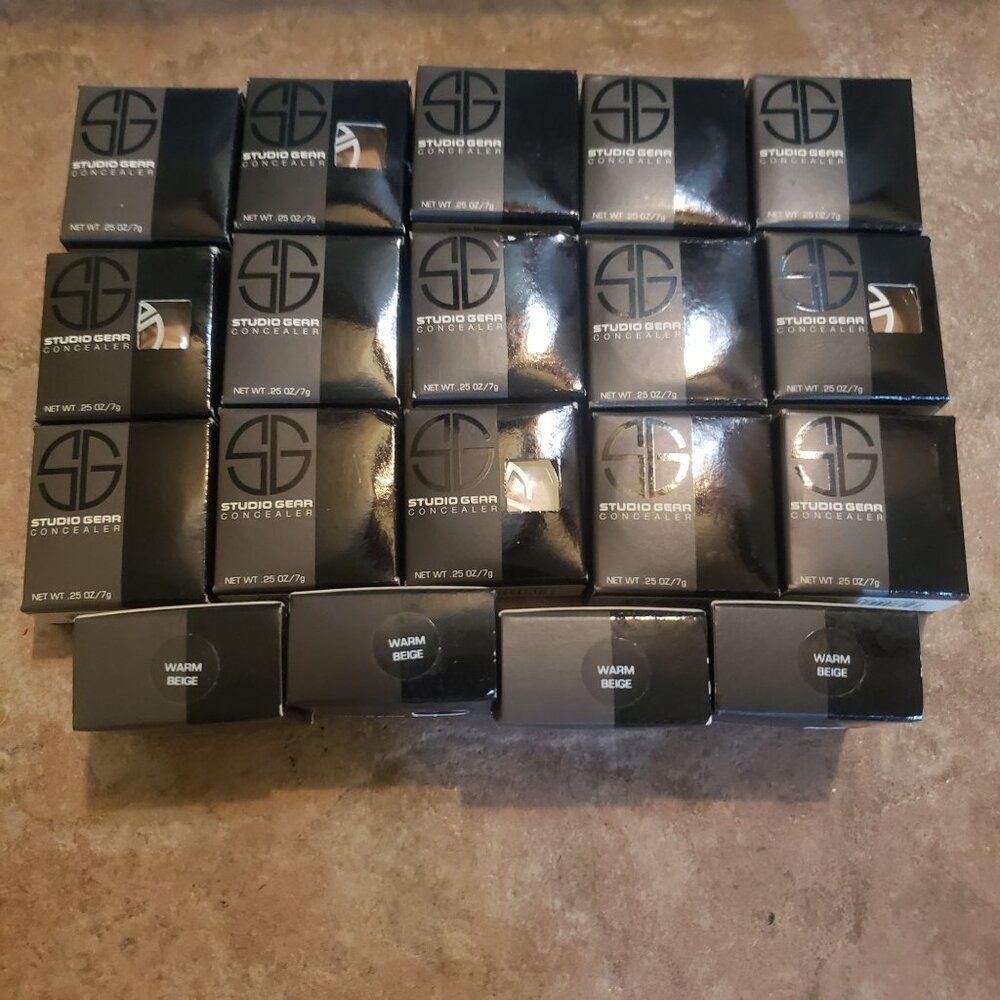 Studio Gear Warm Beige Concealer .25 oz 7g Long Lasting Full Coverage Set of 19